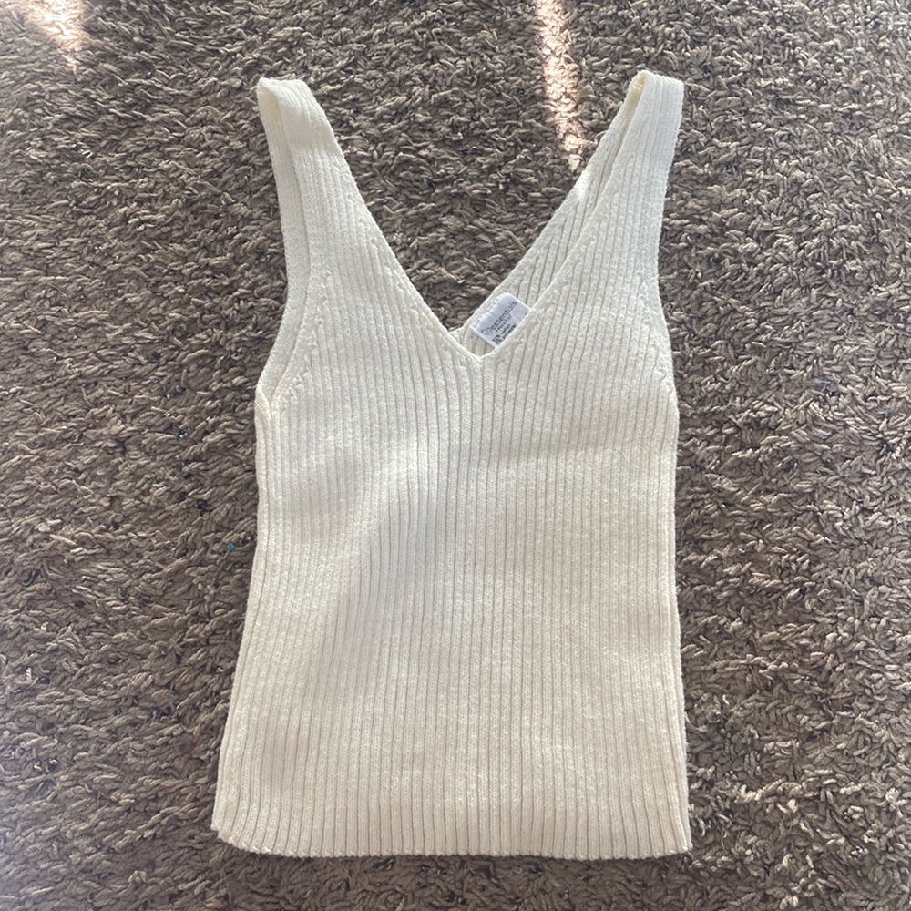 Cropped ribbed cream tank